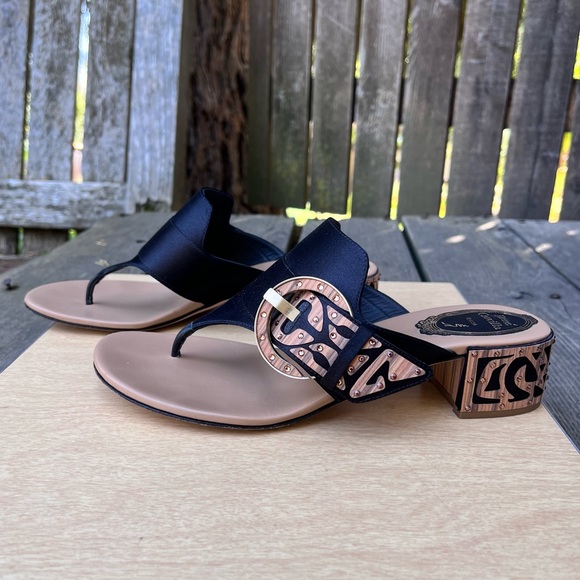 Rene Caovilla Satin Crystal & Wood Embellished Thong Sandal Heels Sz 37.5 Italy - Picture 12 of 16